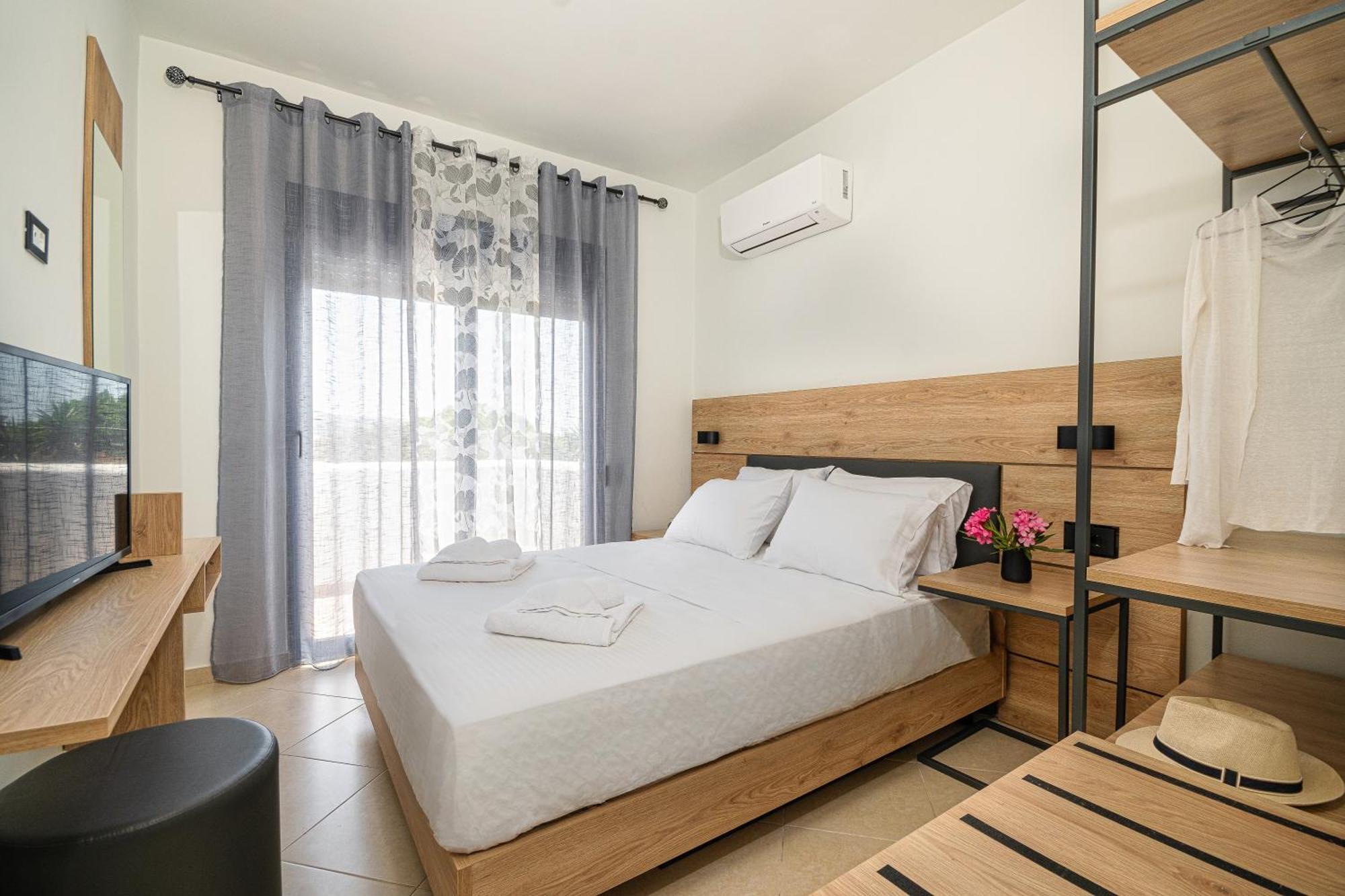 Mariani Ii - In Lothiarika, Newly Renovated June 2024, Private Pool, Lindos 10 Min, 120m Villa Lardos