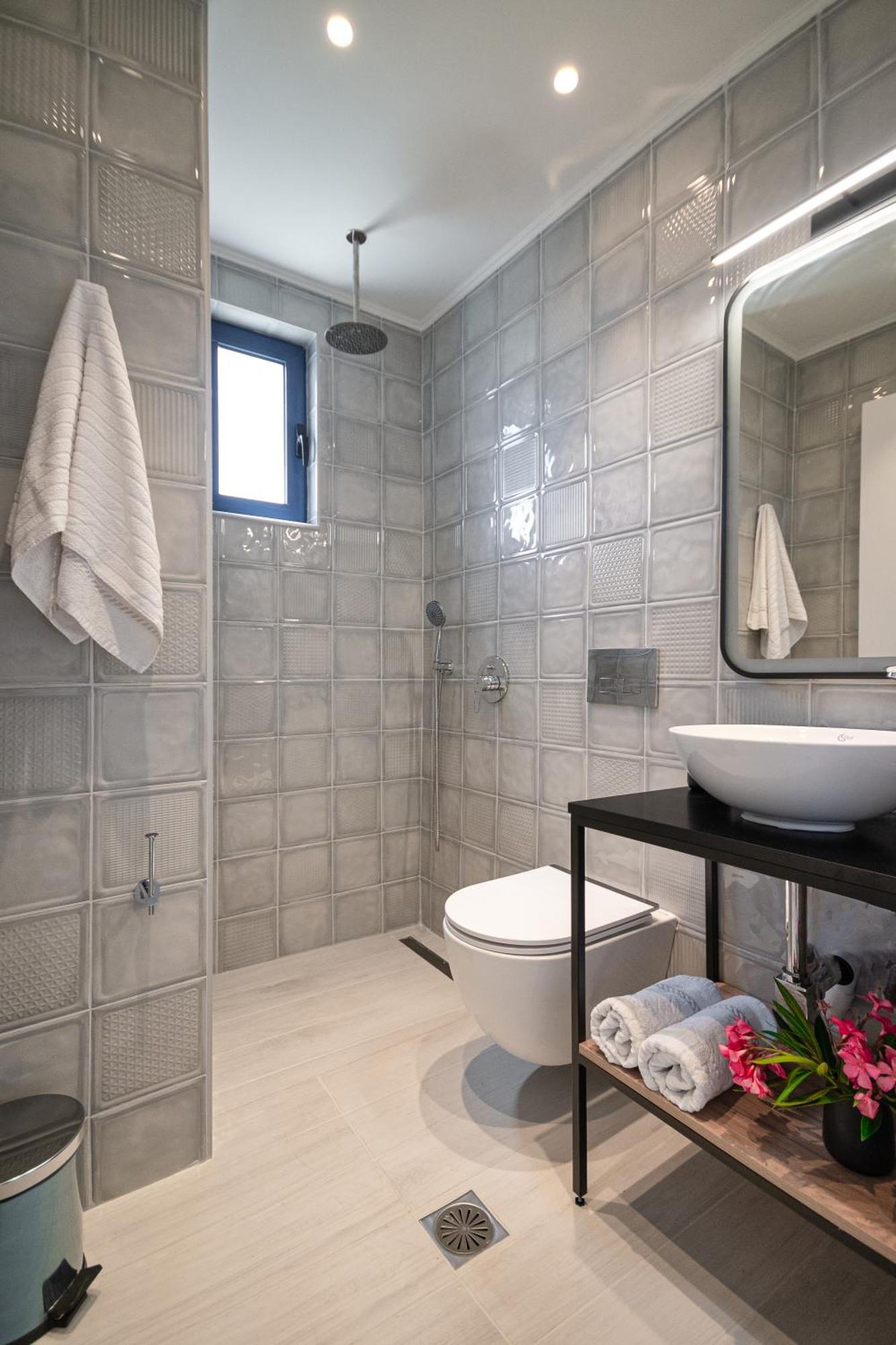 Villa Mariani Ii - In Lothiarika, Newly Renovated June 2024, Private Pool, Lindos 10 Min, 120m