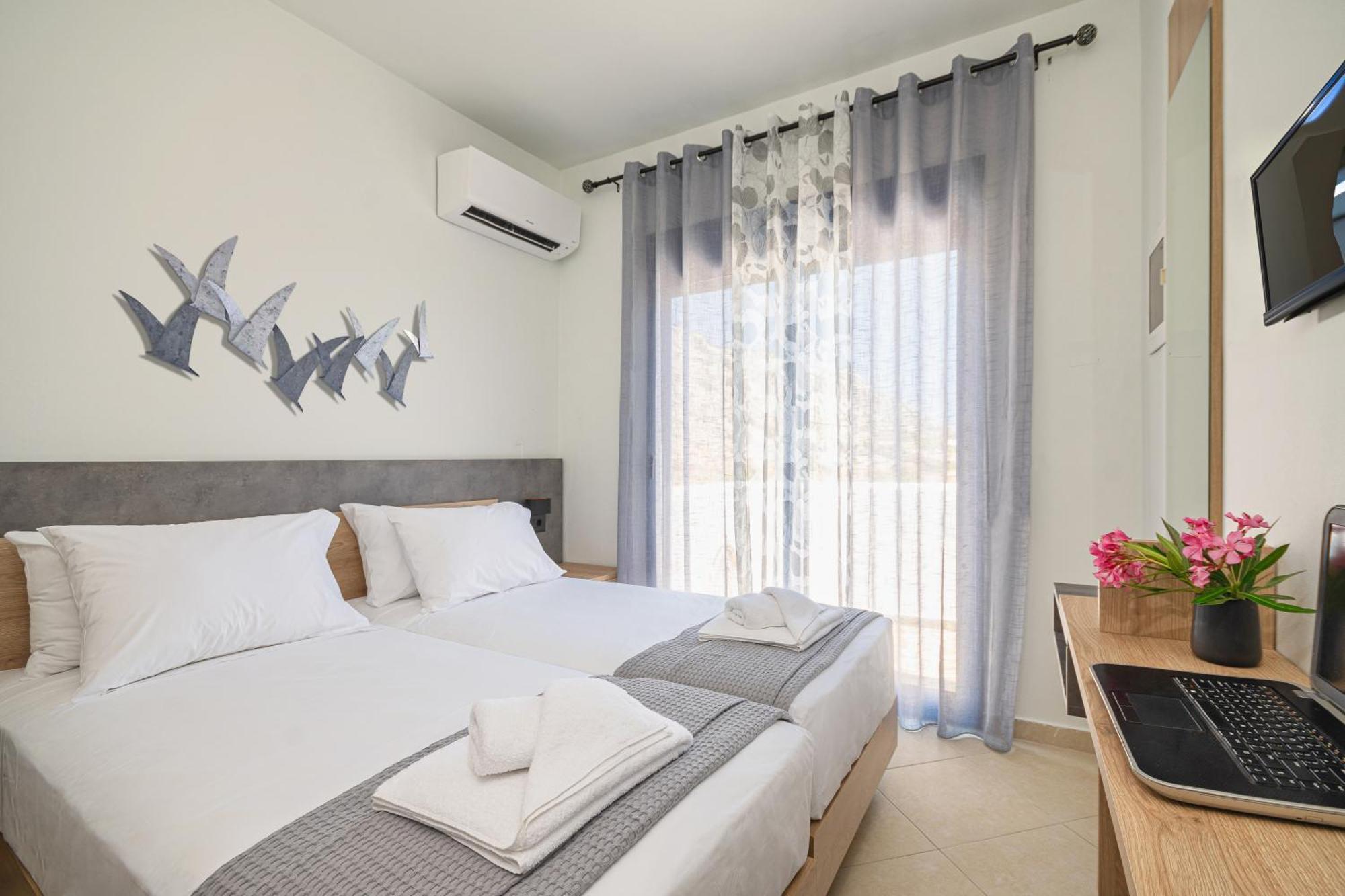 Mariani Ii - In Lothiarika, Newly Renovated June 2024, Private Pool, Lindos 10 Min, 120m * Lardos