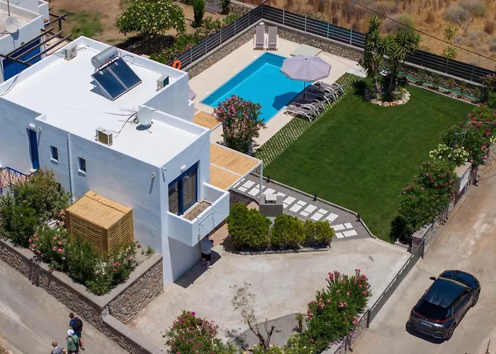 Villa Mariani II - In Lothiarika, Newly Renovated June 2024, Private Pool, Lindos 10 Min, Beach 120M